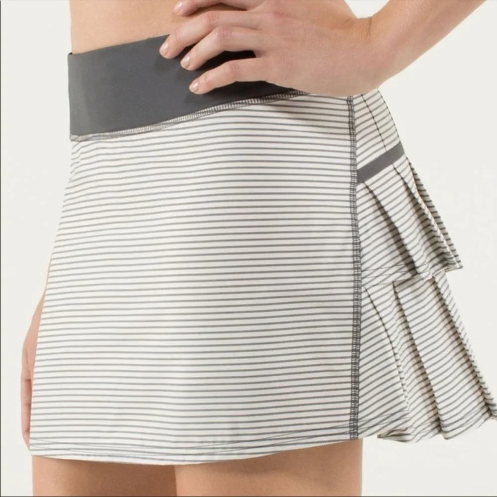Lululemon Run Pace Setter Skirt size 6 Reg